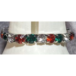 Casual Holiday Stretch Bracelet